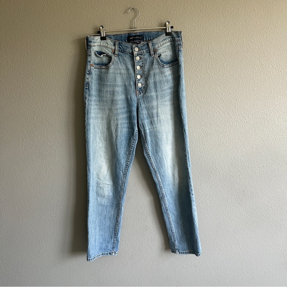 Aeropostale Light Blue Button Fly Mom Jeans 10